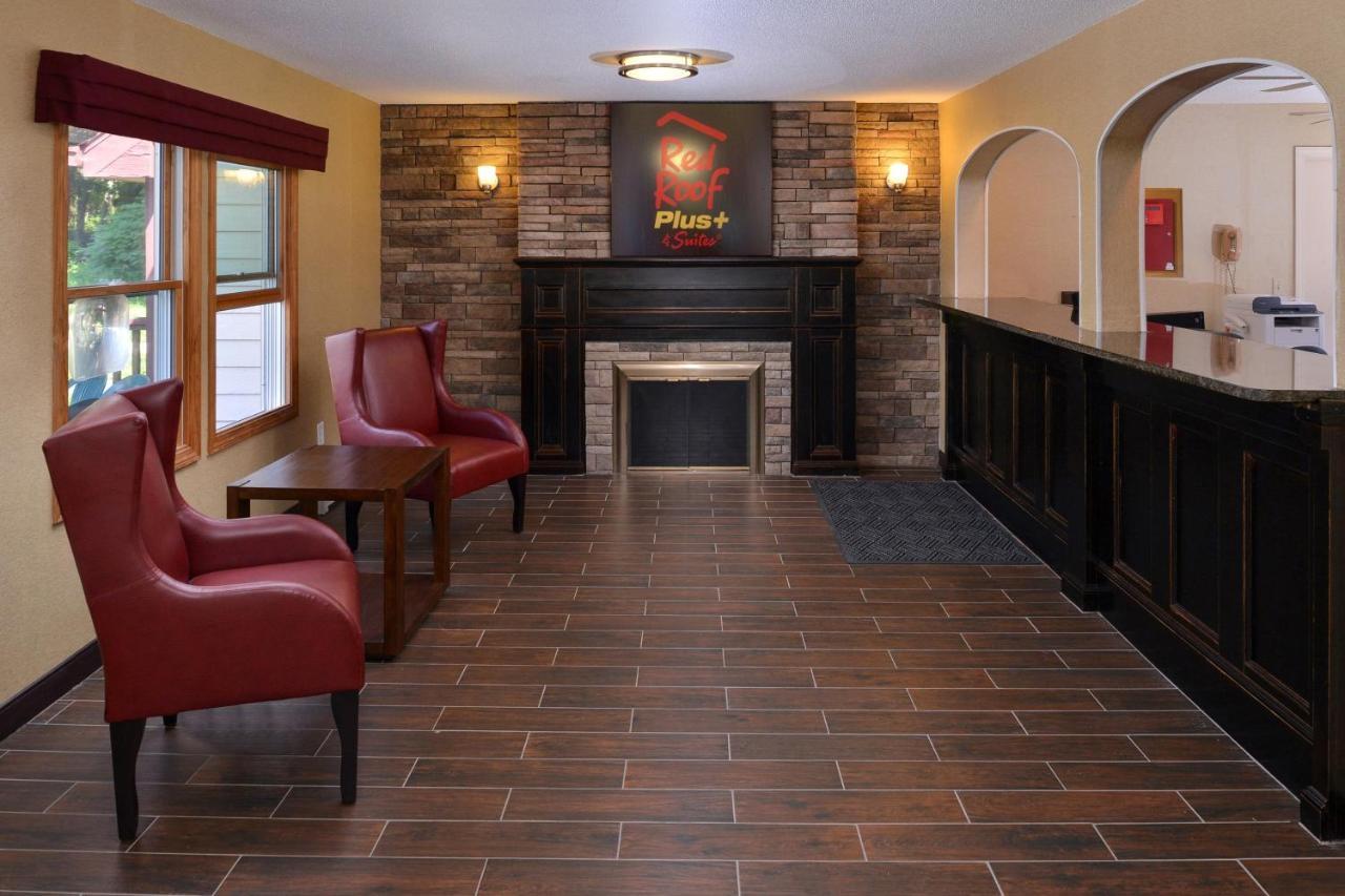Red Roof Inn Plus+ & Suites Гилфорд Экстерьер фото